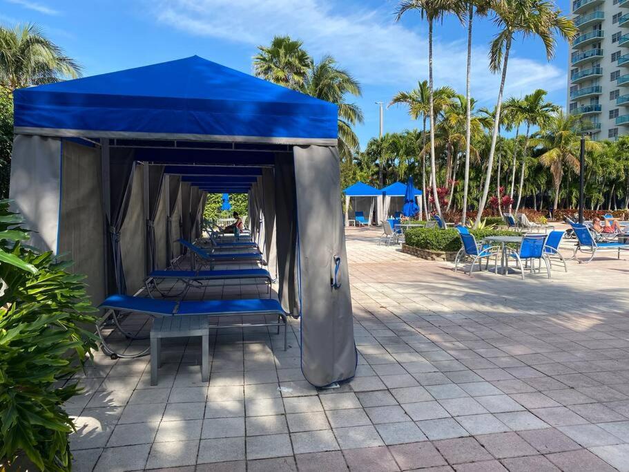 Appartamento Breathtaking Ocean View! 15Th Floor Miami Beach Esterno foto