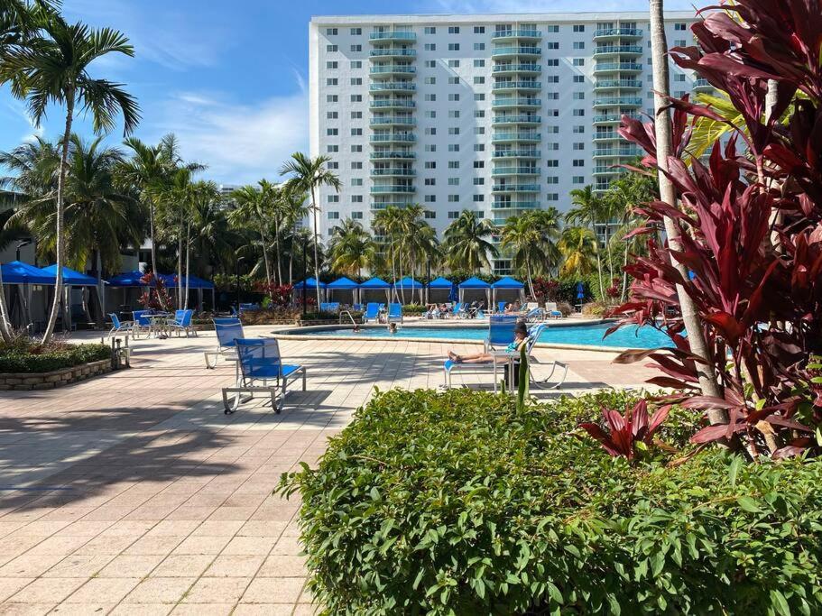 Appartamento Breathtaking Ocean View! 15Th Floor Miami Beach Esterno foto